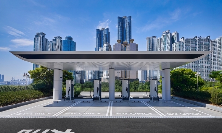 현대차그룹 ‘플러그 앤 차지’ 충전 네트워크 본격 확대한다