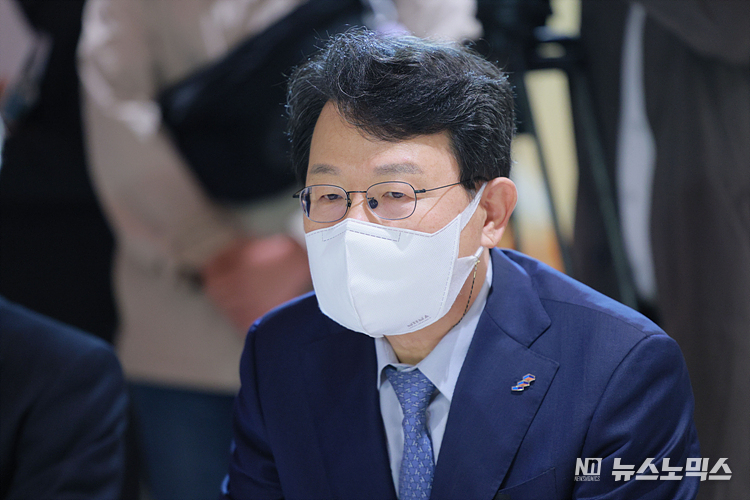 김광수 은행연합회장 1일 서울 중구 은행연합회에서 열린 5대 금융지주 회장들과의 간담회에참석해 발언하고 있다. ⓒ정의철 기자