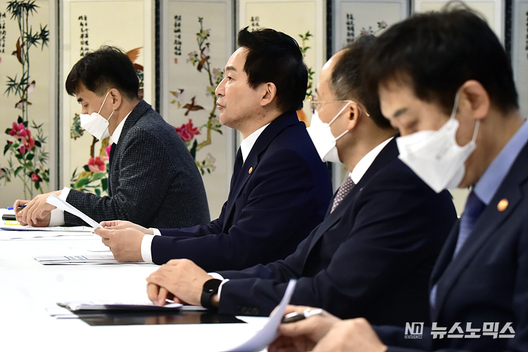 원희룡 국토교통부 장관이 10일 서울 종로구 정부서울청사에서 열린 부동산 관계장관회의에 참석해 발언하고 있다. ⓒ정의철 기자
