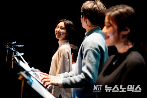 서울 남산드라마센터 일대에서 지난 1일부터 9일까지 열린 '아프로 페스티벌'에 문화예술 관계자 100여명이 참석한 가운데 창작 공연 쇼케이스를 펼치고 있는 서울예술대학교 재학생들/사진=서울예대