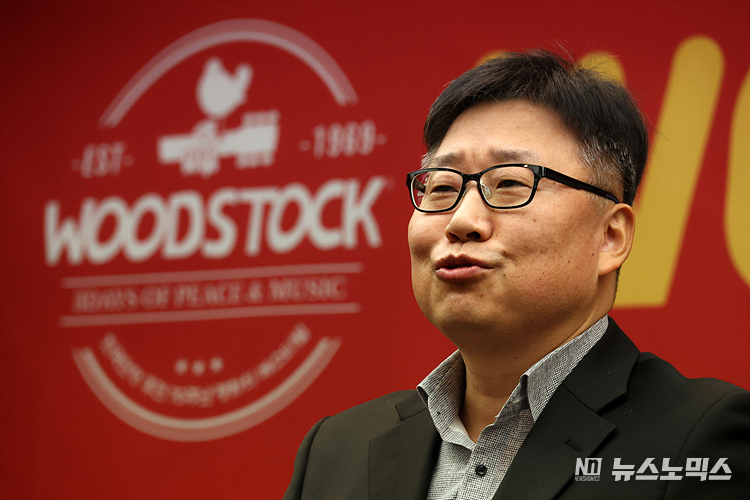 김은수 SGC 대표가 6일 서울 중구 한국프레스센터에서 열린 우드스탁(WOODSTOCK) 패스티벌 개최 기념 공식 기자회견에서 취재진의 질문에 답변하고 있다. ⓒ정의철 기자