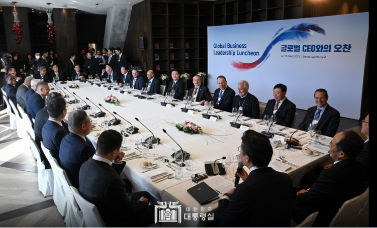 <strong>Attending Global Business Leadership Luncheon in Switzerland</strong>