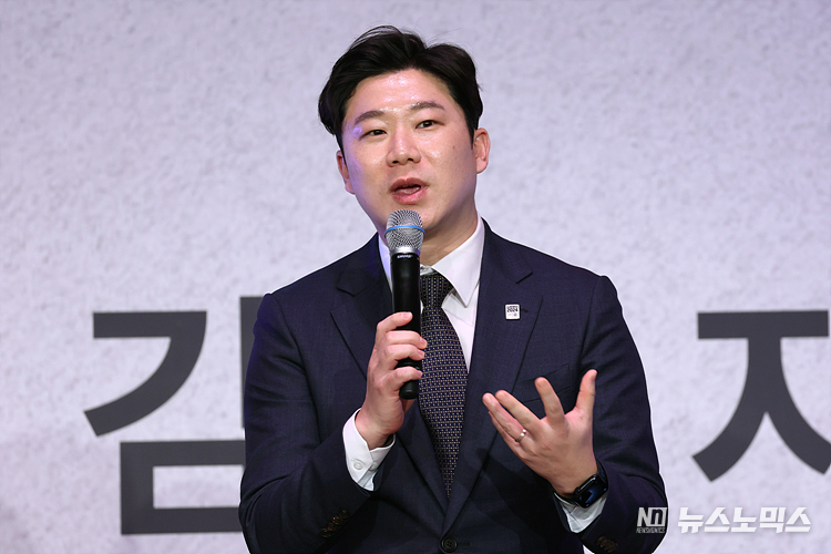 24일 서울 송파구 올림픽파크텔에서 열린 2024 강원 동계청소년올림픽대회 홍보대사 및 문화행사 감독·자문단 위촉식에서 홍보대사 진종오 조직위원장이 발언하고 있다. ⓒ정의철 기자