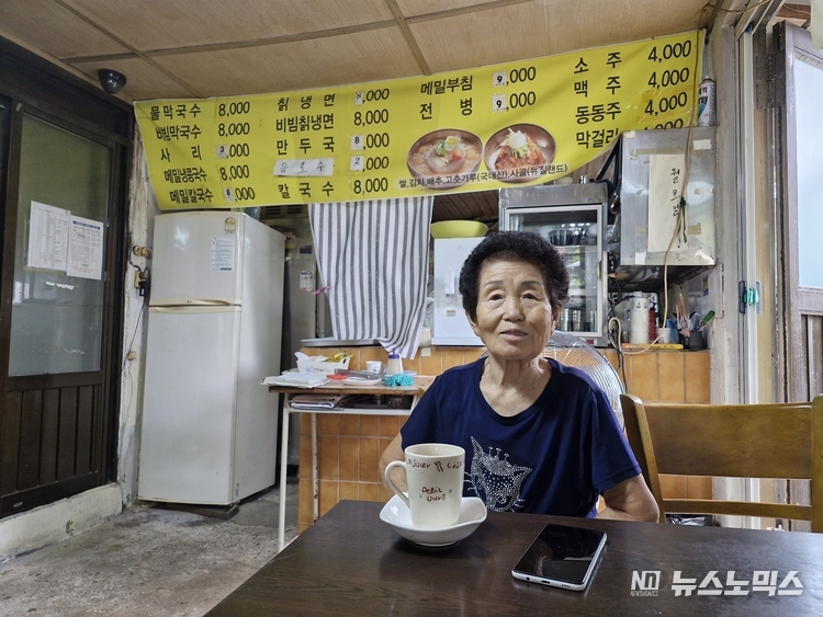 원주 귀래면 '시골막국수' 대표 권순례 할머님 모습