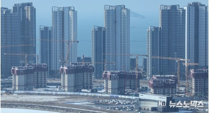 인천 연수구의 한 아파트 건축 현장 전경