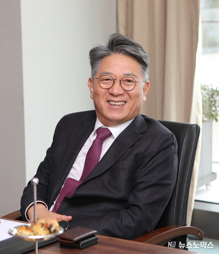 KG 모빌리티(KGM)가 곽재선 회장