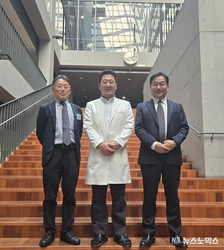 코바이오가 일본 아자부 대학, Berthold Japan과 동물용 진단키트 개발을 위한 공동 연구 계약을 체결했다. 오른쪽 첫번째가 코바이오 김현중 대표(제공=코바이오)