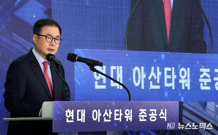 조재천 현대엘리베이터 대표이사가 21일 오후 현대엘리베이터 충주 본사에서 진행된 ‘현대 아산타워’ 준공식에서 환영사를 하고 있다.