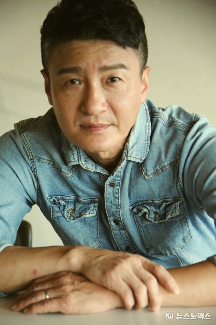 가수 이범학